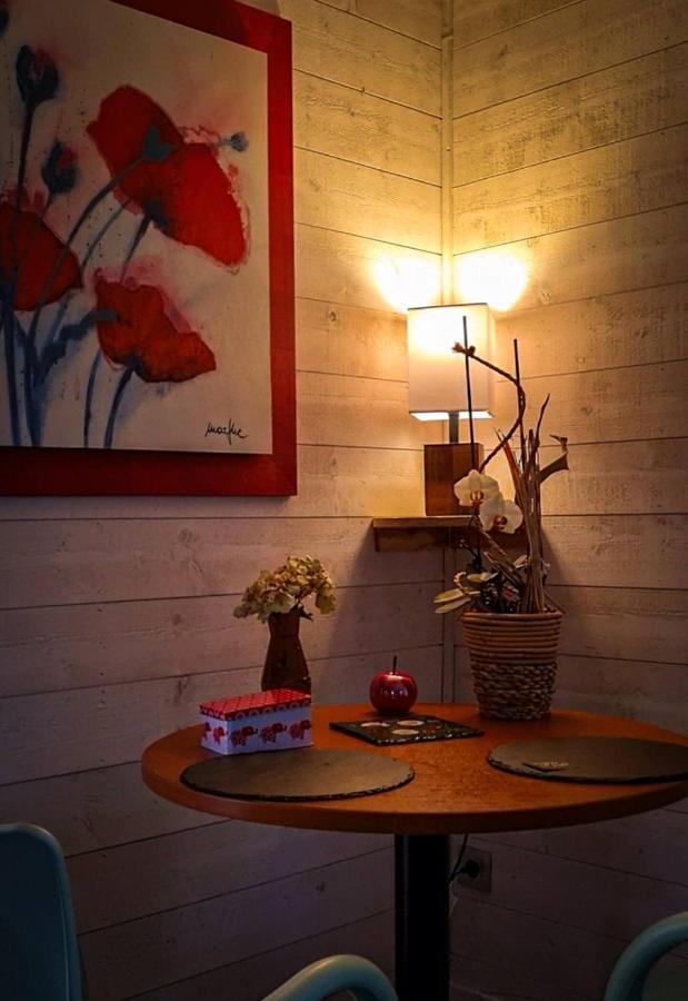 Oe Taoe Hotel Ardres Kültér fotó